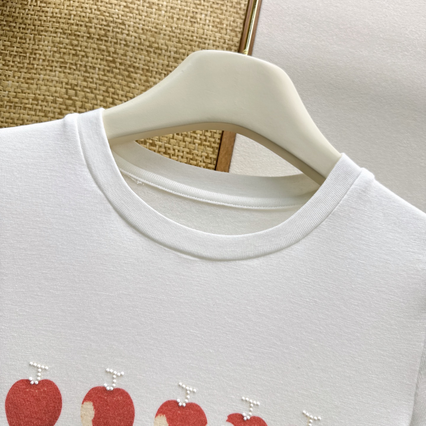 Women's short sleeves